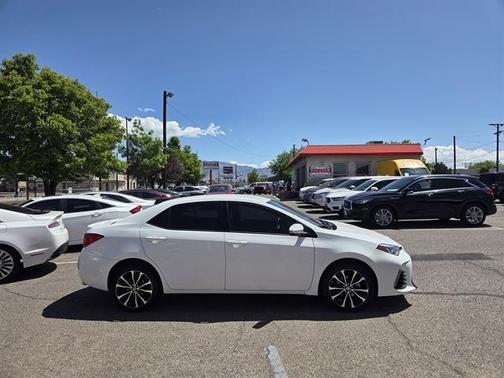 White 2019 Toyota Corolla SE