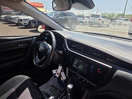 White 2019 Toyota Corolla SE