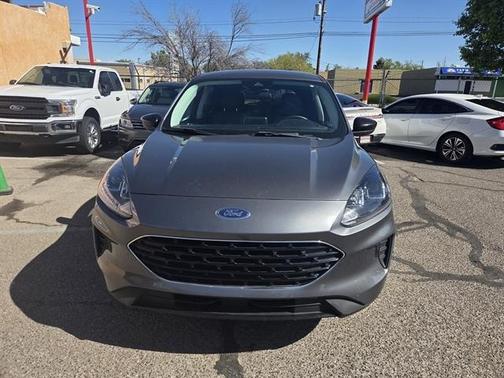 Gray 2022 Ford Escape SE