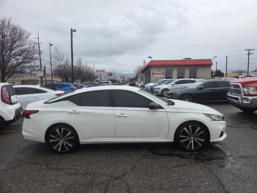 2021 Nissan Altima 2.5 SR