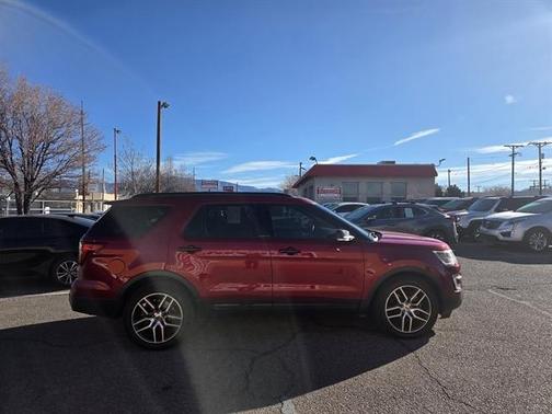 2017 Ford Explorer sport