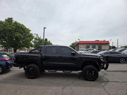 Black 2023 Nissan Frontier SV