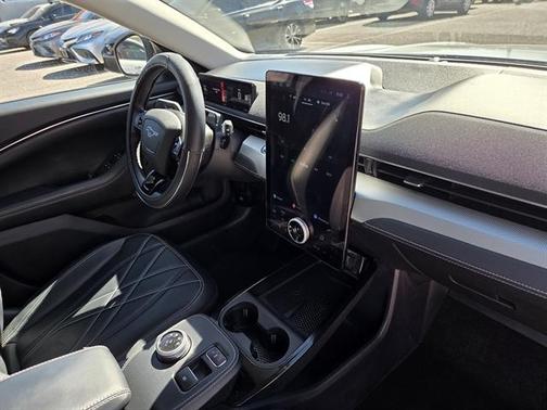 2023 Ford Mustang Mach-E Select