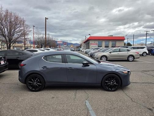 2024 Mazda Mazda3 2.5 S Carbon Edition