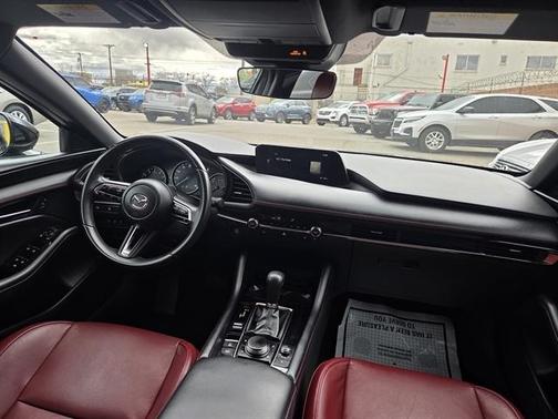 2024 Mazda Mazda3 2.5 S Carbon Edition