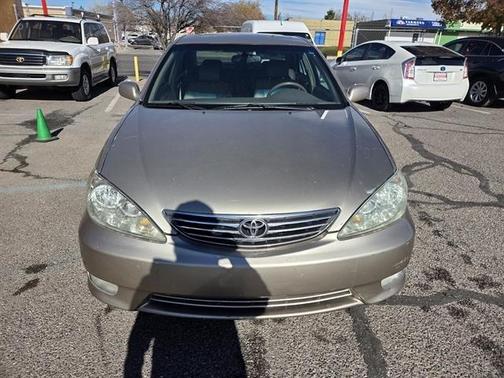 2005 Toyota Camry XLE