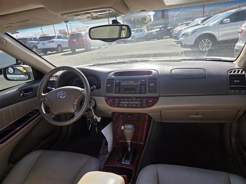 2005 Toyota Camry XLE