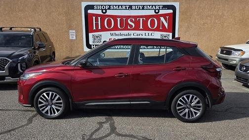 2023 Nissan Kicks SR