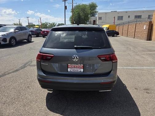 Platinum Gray Metallic 2020 Volkswagen Tiguan 2.0T S