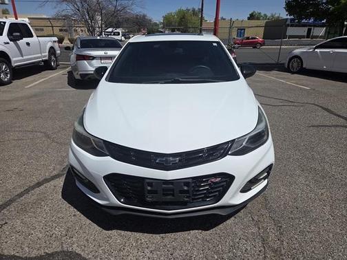 White 2018 Chevrolet Cruze LT