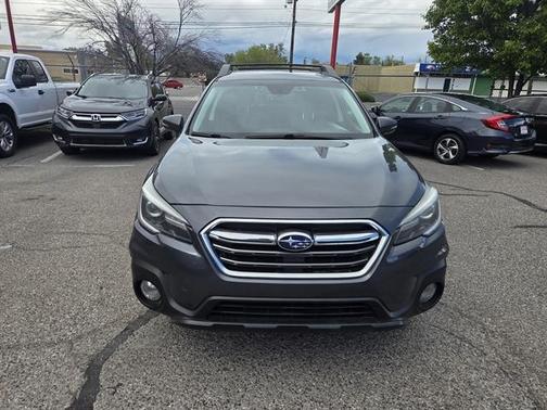 Magnetite Gray Metallic 2018 Subaru Outback 3.6R Limited