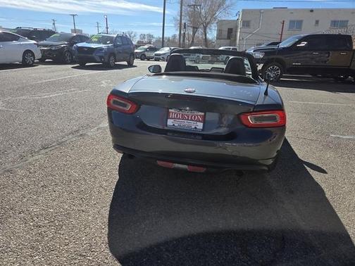 2017 FIAT 124 Spider Classica