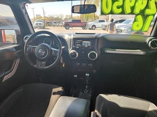 2016 Jeep Wrangler Unlimited Sahara