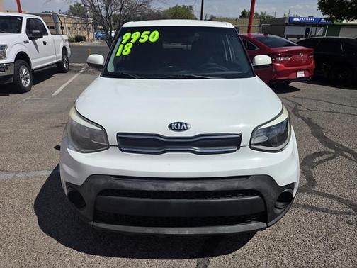 White 2018 Kia Soul Base