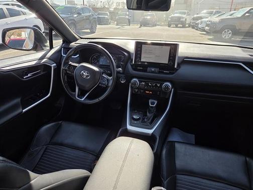 2019 Toyota RAV4 Hybrid XSE