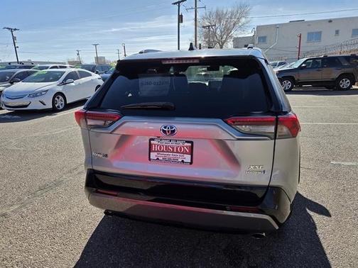 2019 Toyota RAV4 Hybrid XSE