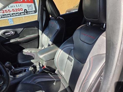 2019 Jeep Cherokee Trailhawk Elite