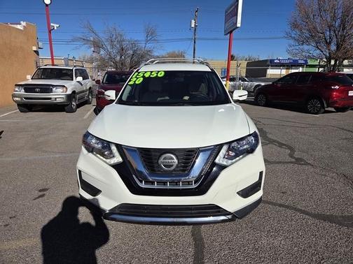 2020 Nissan Rogue SV
