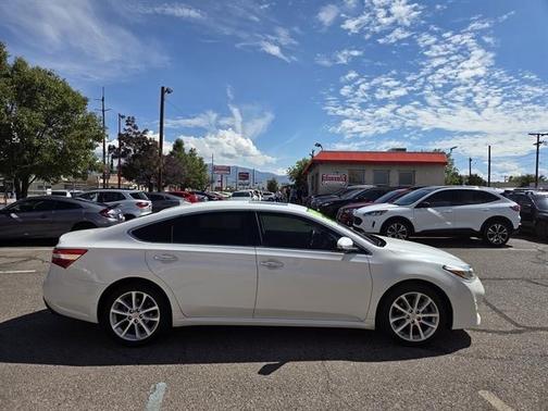 2015 Toyota Avalon Limited