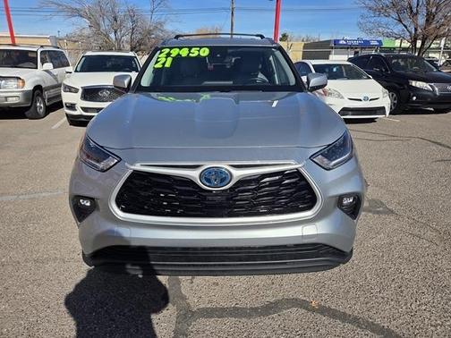 2021 Toyota Highlander Hybrid XLE