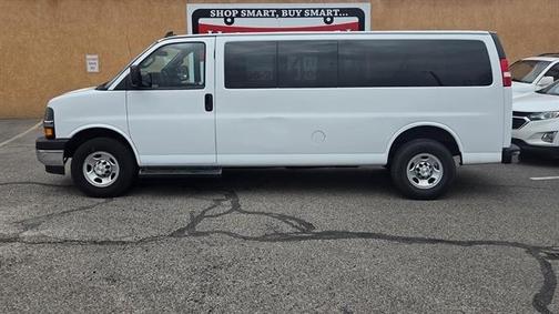 2023 Chevrolet Express 3500 LT