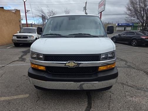 2023 Chevrolet Express 3500 LT