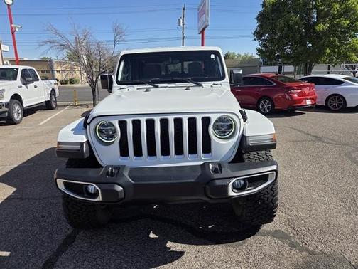 White 2020 Jeep Gladiator Overland