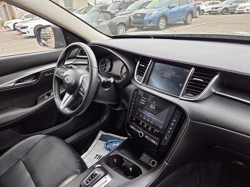 2024 INFINITI QX50 Luxe