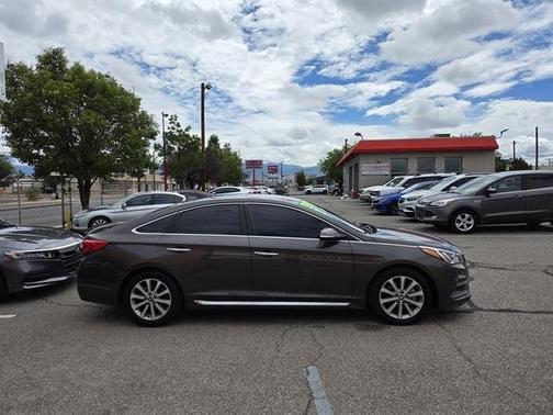 2017 Hyundai SONATA Limited