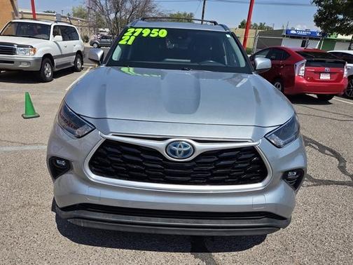 2021 Toyota Highlander Hybrid XLE