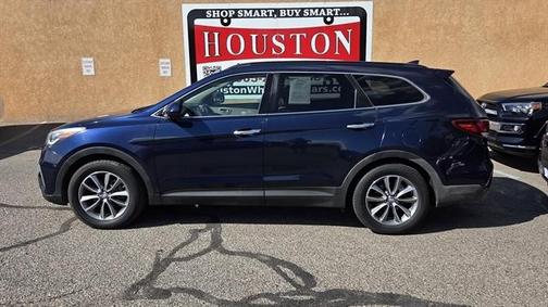 2017 Hyundai SANTA FE SE