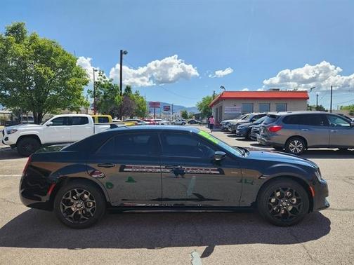 2021 Chrysler 300 Touring