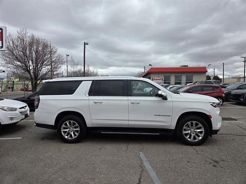 2023 Chevrolet Suburban Premier