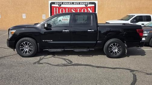 Black 2021 Nissan Titan SV