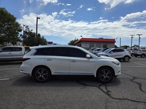 2019 INFINITI QX60 Luxe
