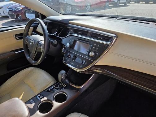 2013 Toyota Avalon Hybrid XLE Touring