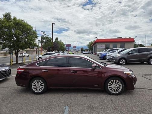 2015 Toyota Avalon Hybrid XLE Premium