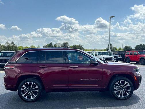 Velvet Red Pearlcoat 2023 Jeep Grand Cherokee Overland
