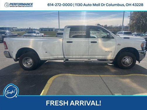 2022 RAM 3500 Big Horn Crew Cab 4x4 8' Box