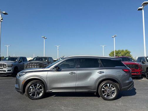 2022 INFINITI QX60 Luxe