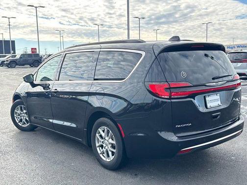 2021 Chrysler Pacifica Touring