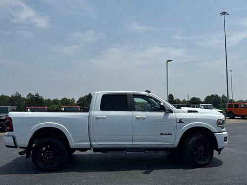 2022 RAM 2500 Laramie Crew Cab 4x4 6'4' Box