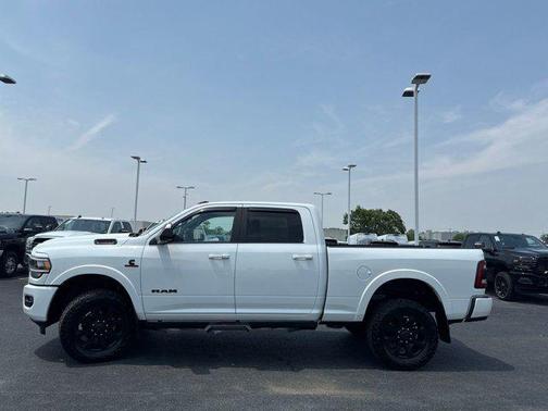 2022 RAM 2500 Laramie Crew Cab 4x4 6'4' Box