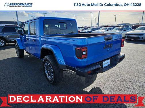 2026 Jeep Gladiator Sahara 4x4