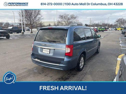 2012 Chrysler Town & Country Touring