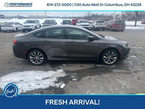 2015 Chrysler 200 S