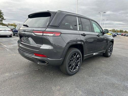 2025 Jeep Grand Cherokee Summit