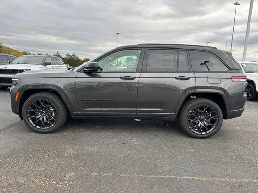 2025 Jeep Grand Cherokee Summit