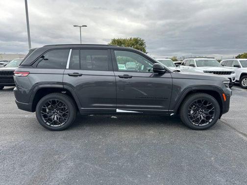 2025 Jeep Grand Cherokee Summit
