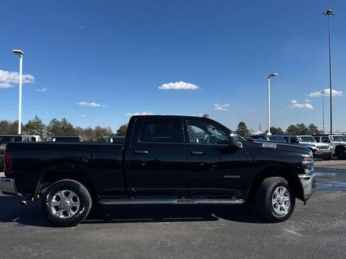 2025 RAM 2500 Big Horn Crew Cab 4x4 6'4' Box